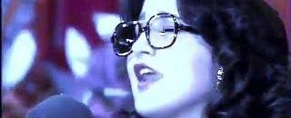 -2عزيزة-جلال