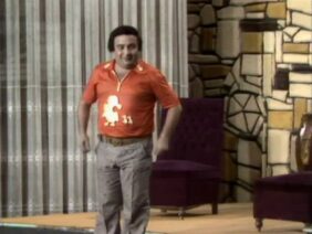 دخول-عاطف-مسرحية-العيال-كبرت