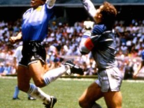 دييغو مارادونا