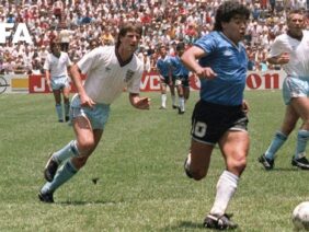 مارادونا-الأرجنتين-إنجلترا-كأس-العالم-1986